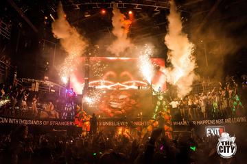 Skip the Line: The City Nightclub Open Bar in Cancun