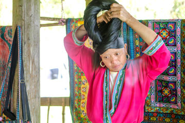 Small-Group Day Tour to Longji Rice Terraces and Ethnic Minority Villages from Guilin