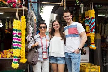 Dual City Tour: Contrasting Singapore and Johor Bahru