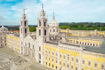 Excursão particular real pelos Palácios de Mafra, Sintra e Queluz saindo de Lisboa