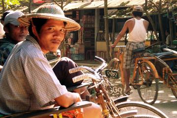 Private Half-Day Tour of Mandalay by Trishaw