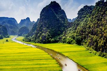 Hoa Lu and Tam Coc Full-Day Tour from Hanoi Including River Boat Ride