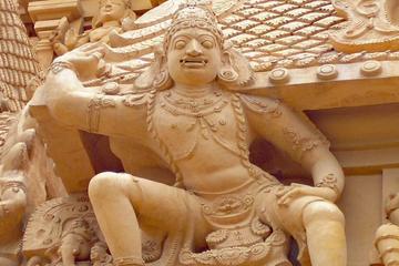 Visit: Brihadeeshwara Temple, Saraswati Mahal Library, Royal Palace and Art Gallery in Thanjavur