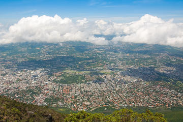 Caracas Sightseeing Tour Including Cable Car Ride and Lunch