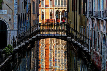 Private Venice Walking Tour and Gondola Ride