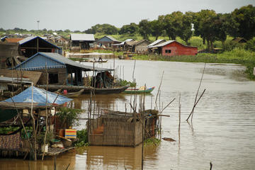 Half-Day Meychrey Floating Village Tour from Siem Reap