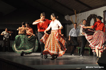 Budapest Folklore Evening with Dinner and Wine