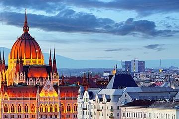 Budapest Private Guided Tour with Car at disposal