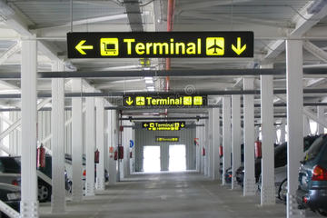 Private Milan Arrival or Departure Transfer Malpensa Airport MXP