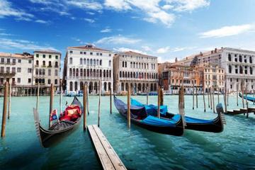 Private Venice Gondola Ride and Walking Tour