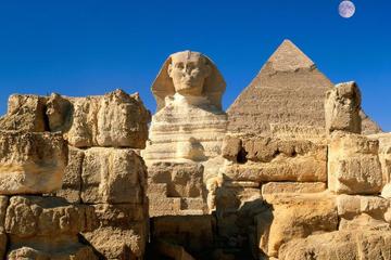 Private Guided Day-Tour to Giza and Saqqara Pyramids including Lunch from Cairo
