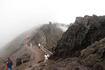 Private Shore Excursion from Naples: Pompeii, Herculaneum, and Mt Vesuvius