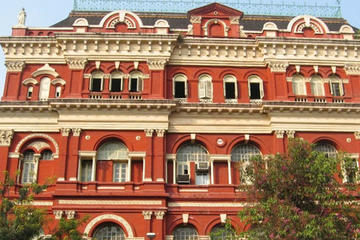 British Raj Walk in Kolkata