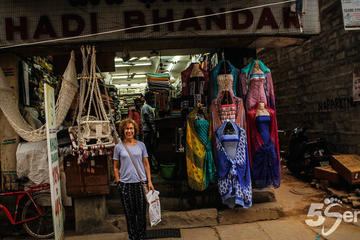 Shopping and Bazaar Trail in Bangalore