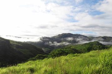 Fiji Trekking and Sightseeing Tour from Nadi