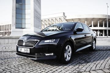 From Prague to Passau Private Transfer by Limousine