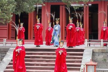 4-Hour Private Tour to Lama Temple, Confucius Temple and Guozijian Museum with Dim Sum