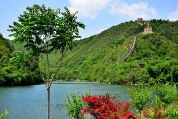 All-Inclusive Private Day Trip to Mutianyu and Huanghuacheng Water Great Wall