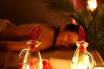 Private Beijing By Night: Illuminated tour with Spa treatment