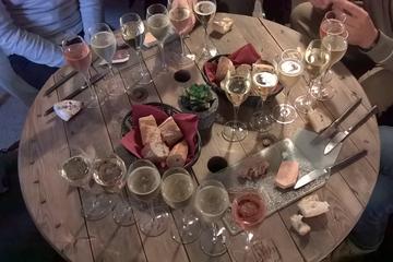 Small-Group Day Tour of Reims to Veuve Clicquot and Montagne with Champagne Tasting from Reims