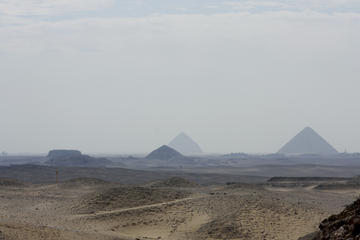 Perfect pyramids day tour