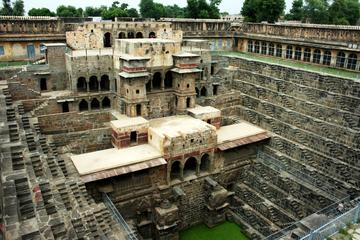 Jaipur Full Day Excursion to Abhaneri and Bhangarh