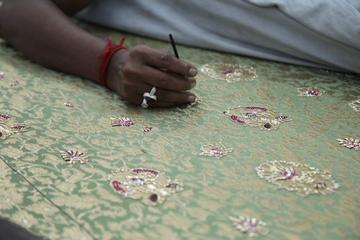 Weaves of Lucknow Private Tour Including Home-Cooked Lunch