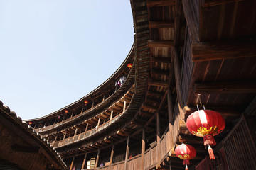 Combo: Overnight in Hakka Tulou plus 2-way transfers from Xiamen