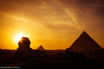 Private full day to Giza pyramids and Egyptian museum with sunset camel ride