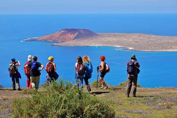 Monte Corona Volcano and Cliff Hike from Lanzarote
