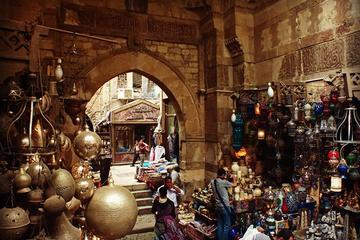 Private Half-Day Tour in Cairo to Egyptian Museum and Khan El Khalili Bazaar