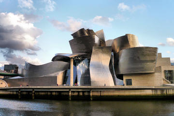 Guggenheim Bilbao Outside Tour
