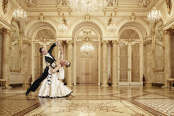 Explore Vienna: Private Waltz Tuition