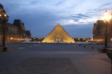 Skip-the-line Small Group Evening Louvre Tour