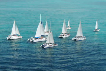 Isla Mujeres Sailing and Snorkel Cruise from Cancun