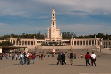 Private Full-Day Fátima and Western Region Tour from Lisbon