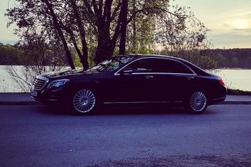First Class Airport Limousine Transfer: Kastrup Airport to Malmö City