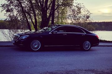 First Class Airport Limousine Transfer: Stockholm City to Bromma Airport