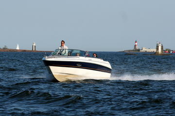 Private Boat Sightseeing Tour in Helsinki