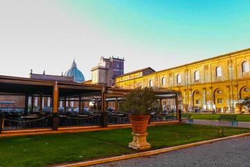 Private Vatican Art & Breakfast with Hotel pick-up and drop off