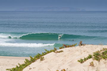 Lisbon and Peniche 7-Day Surf and City Retreat