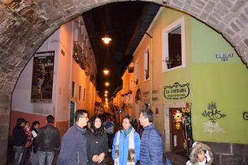 Quito Top Ecuadorian food tour and Canelazo at La Ronda Street