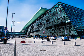 Krakow Airport Private Round-trip Transfer