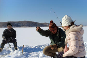 Smelt Ice Fishing Experience in Kushiro