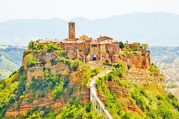 Day private tour from Rome to the Dying Town of Bagnoregio and Orvieto