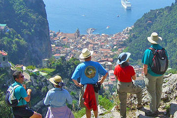 Pompeii and Amalfi Coast Small-Group Tour from Naples Train Station