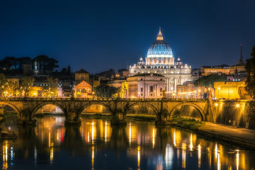 Skip the line vatican and sistine chapel tour in rome by night