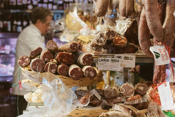 Testaccio Street Food and Market Plus Roman Pyramid Tour in Rome