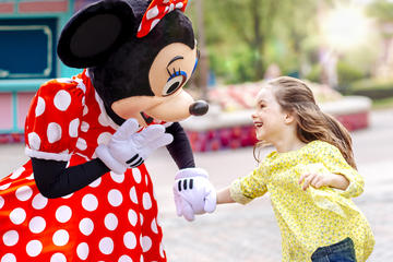Disneyland Paris Entrance Ticket Including Hotel Pick-Up