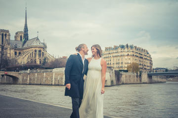 Paris Photo Shoot for Families and Couples (30 minutes)